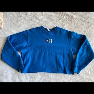 Cropped blue adidas sweater